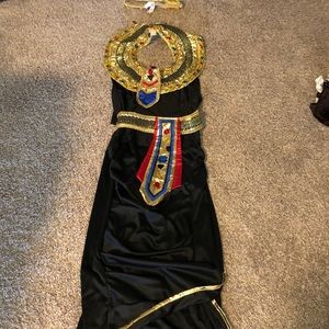 Egyptian costume girl